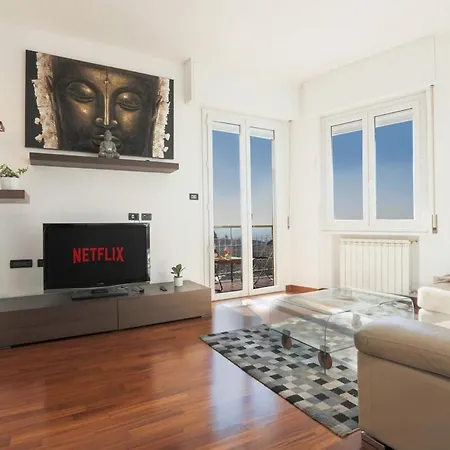 La Panoramica Su Apartment